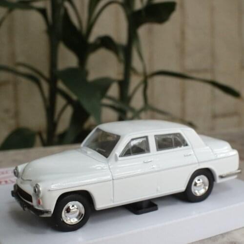 1:43 Die Casting Alloy Metal Russian Classic Car Miniature Scene Model Toy Car Salon Girl Free Shipping
