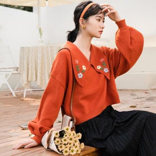 Korobov 2021 Autumn Winter Sweater Korean Flower Embroidery Sweet Knit Pullovers Vintage Long Sleeve Kawaii Cropped Sweater