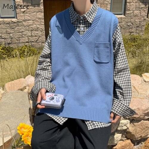 Classic Basic Sweater Vests Men Solid Autumn Preppy Simple Chic Casual Retro Jumpers Male Pockets V-neck Knitted Sleeveless Tops