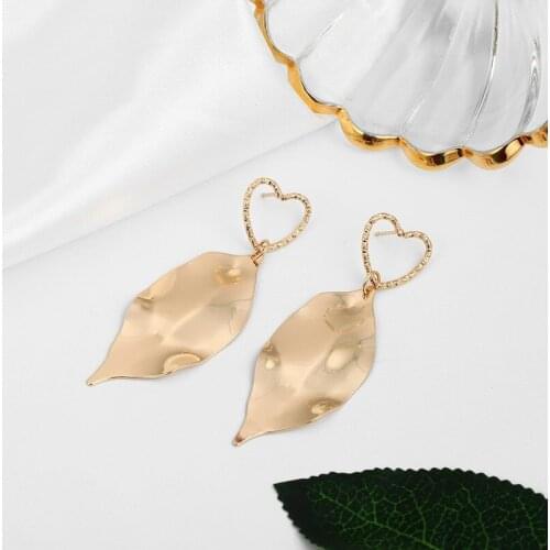 2020 New Geometric Personality Leaf Shape Earrings for Women Irregular Creative Alloy Dangle Earrings Female Jewelry Accessories