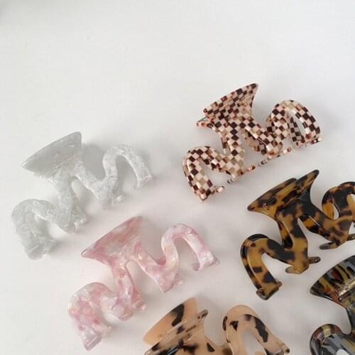 New Simple Acrylic Hair Claws Large Size Bathing Hair Clips Solid Color Hairpin Crab for Hair Accessories Hair Styling Tool