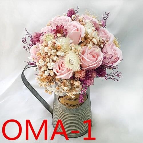 Weddings and important occasions / Wedding accessories / Bridal bouquets OMA