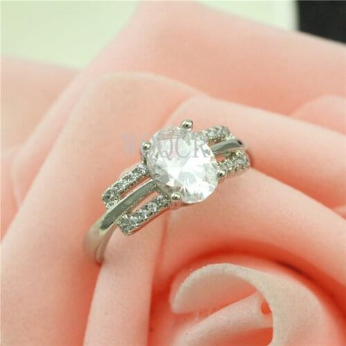 New Trendy Crystal Engagement Design Hot Sale Rings for Women AAA White Zircon Cubic Elegant Rings Female Wedding Jewelry C54
