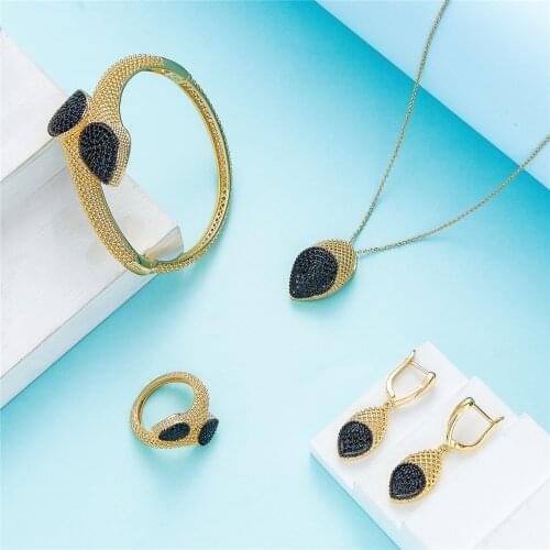 2021 July Trend of 18k Gold Jewelry Sets A set of Women Accessories Necklace Earrings Ring Bangle on Hand