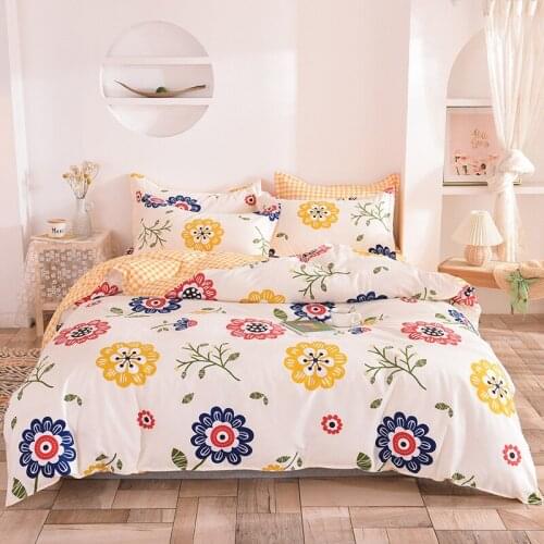 Various Flower Pattern Bedding Sets 2020 Nordic Quilt Cover 4 Pcs Pillowcase with Bed Sheet Plaid Stripe Bedding Set Queen T315