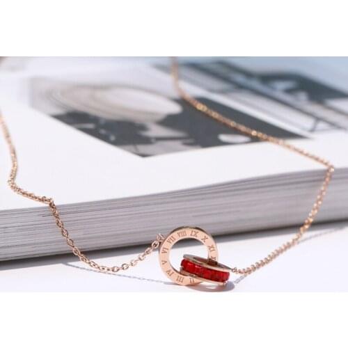 YUN RUO 2018 New Arrival Rose Gold Color Red Crystal Roman Pendant Necklace Fashion Titanium Steel Woman Jewelry Prevent Fade