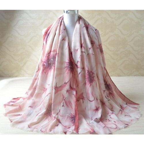 Fashion women winter flower printed scarf,Muslim hijab,cotton tassel scarf,shawls and scarves,head wrap,bandana women,cape femme