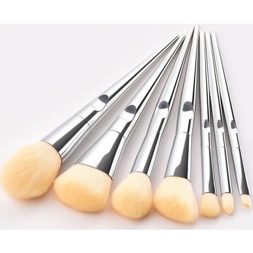 7pcs Makeup Brushes Set Eyeshadow Foundation Blending Power Contour Concealer Blush Brush Champagne Professional Makeup Brush