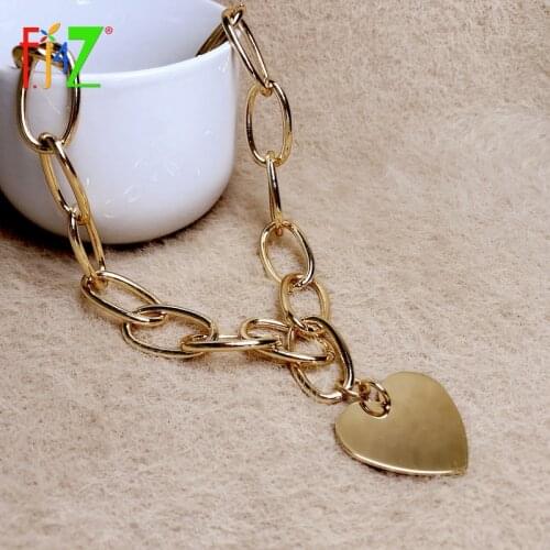 F.J4Z Hot Woman Heart Pendant Necklace Trendy Punk Thick Curb Chain Chunky False Collar Necklace Jewelry Gifts Dropship