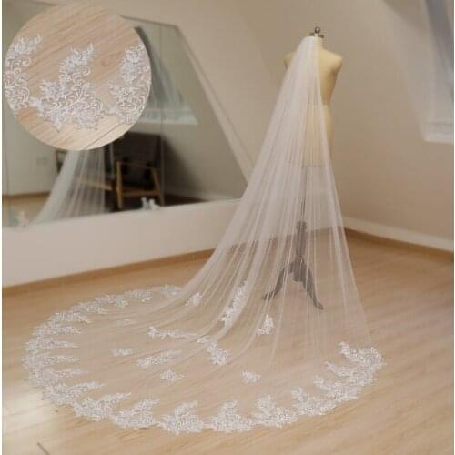 Ivory Wedding Veil Cathedral Veil Flowery Lace Applique Veil Cute Bridal Veil Vintage Handmade Wedding Veil Floral Lace Veil Fin