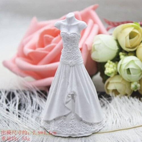 Mens and womens wedding dress, chocolate decorative die wax model perfumed plaster