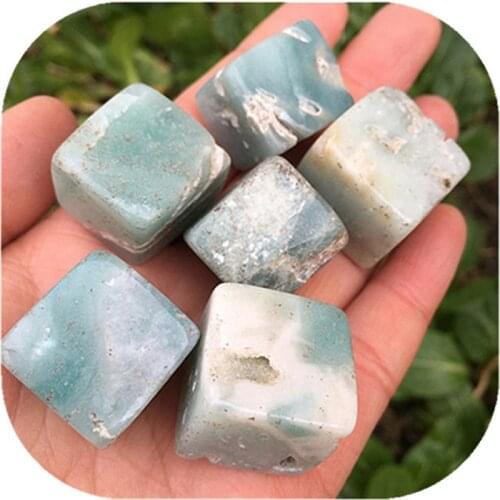 Caribbean Calcite Cube Hand Carved Tumbled Crystals Healing Gemstones For Home Decoration