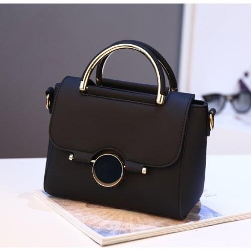 Womens Bag 2018 New Korean Edition Single Shoulder Crossing Bag Handbag Fashion Small Stone Lock Button Bag One Substitute