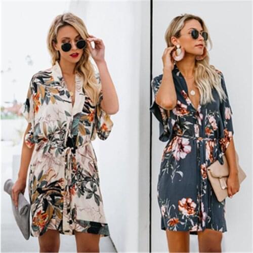 2019 European and American fashion spring new womens clothing printed V-neck lace dress