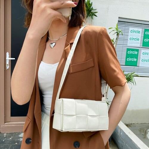 New female bag 2021 fashion creative woven pillow bag messenger bag shoulder bag fashion casual women satchels designer bags