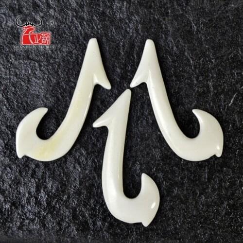 3PCS Handmade Carved Yak Bone Fishhook Pendant New Zealand Maori Style Bone white Beads DIY Jewelry Accessory 34mm