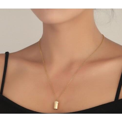 Punk Stainless Steel Hand Shape Pendants Give Me Five Hand Necklace Stylish Collier Jewelry Gift for Girls Teens