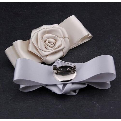 Elegant Womens Silk Fabric Ribbon Hand-folded Roses Bowknot Brooches Pins Lady Flower Jewelry Cardigan Collar Scarves Accessory