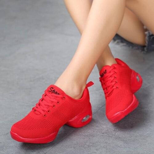 Womens Sport Shoes 2021 Summer Soft Bottom Sneakers Casual Running Basketball Shoes Fly Weaving Net Surface Hollow White Shoes