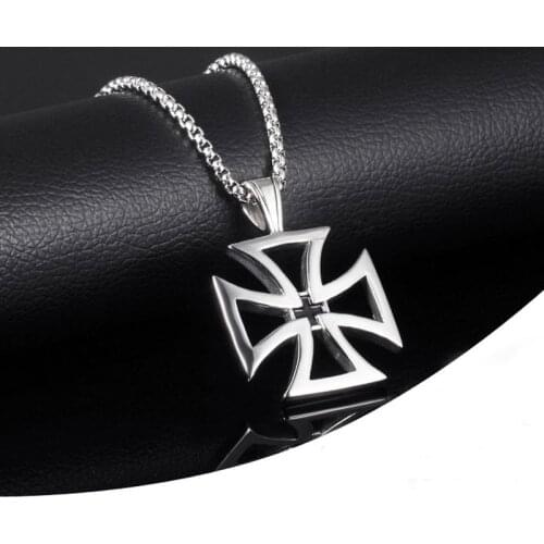 Hollow Metal Enamel Cross Templar Knights Pendant Necklace Stainless Steel Silver Iron Cross Maltese Cross Pendant Jewelry