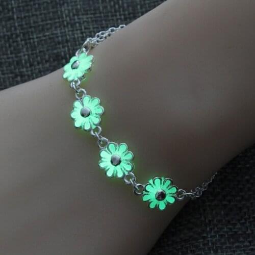 Glow in the Da Jewelry with Silver Plated Daisy Shaped Charm Bracelet Bangle for Women Party Gift