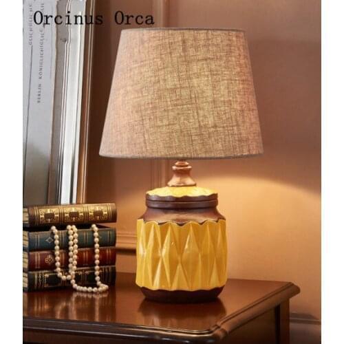 American retro color ceramic table lamp living room bedside lamp European luxury LED small table lamp free shipping
