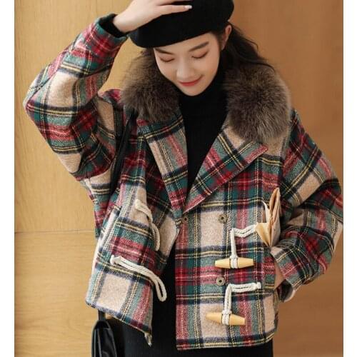 Qingwen Winter Warm Fashion Plaid Horn Buckle Plus Velvet Loose Small Woolen Coat Women Trench Fur Collar Jacket Casaco Feminino