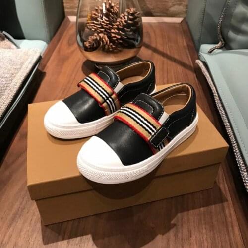 2021 New Stipe Black Brand Kids Boys Girls Flat Teenage Shoes Casual Shoes Fashion Breathable Children Shoes 26-35 Euro Size