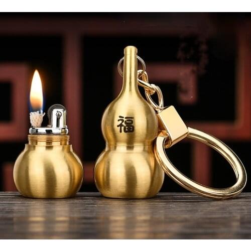 Creative Copper Kerosene Lighter Gourd Shape Pendant Flint for Ignition Lighter Mini Keychain Cigarette Smoking Accessories Gift