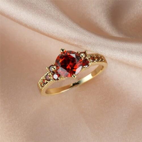 Female Luxury Red Zircon Round Stone Ring Vintage Fashion Yellow Gold Engagement Rings For Women Men Wedding Jewelry Couple Gift