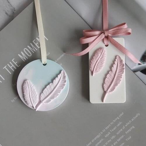 Soap Silicone Fondant Mold Aromatherapy Feather Shape Cake Wax Plaster Molds for Car Pendant Decoration Cake Decorating Tool
