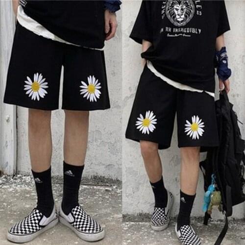 Vintage Streetwear Daisy Flowers Embroidery Loose Straight Shorts Women Men Summer Elastic Waist Hip Hop Black Shorts
