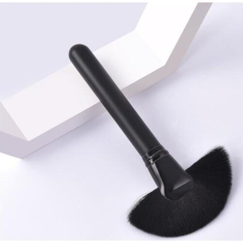 Single makeup brusher makeup tool large fan-shaped brush wooden handle blusher and honey powder brush