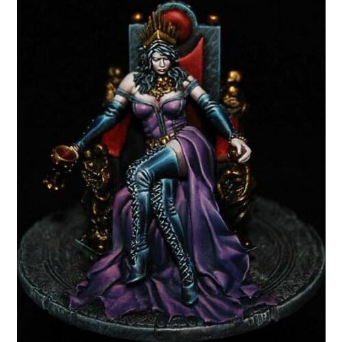 1/32 Resin Figure Building Kit Queen (contain base)