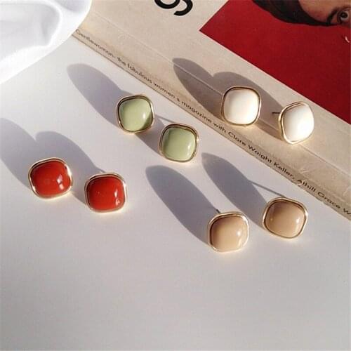 Fashion Contracted Earrings Geometric Trend Beautiful Ladies Earrings Acrylic Women Stud Earrings Wholesale Joker Metal