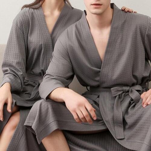 Water Absorption Discolored Skin-friendly Male Bathrobe for Bedroom