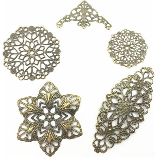 20Pcs Connectors Bronze Tone Filigree Wraps Triangle Hollow Alloy Decoration Crafts Jewelry DIY Findings Embellishments 4.8cm