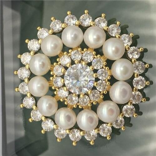 Wholesale Alluring New Austria Zircon AAA 6-7MM FW white good quality Pearl Brooch Scarf Clips Breastpin pendant