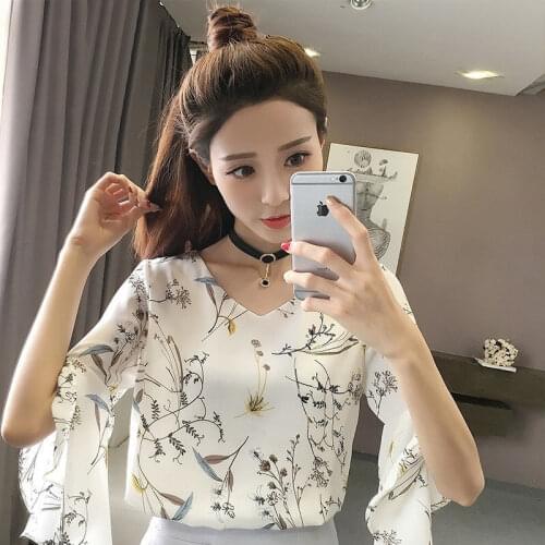 Spring And Summer Floral Chiffon Shirt WomenS New Style Shirt Short-Sleeved Top Clothes Trumpet Sleeves Thin Bottoming Shirt