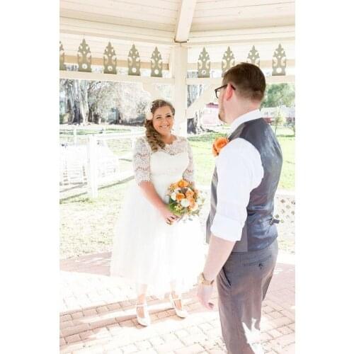 Lovely Short Lace Wedding Gowns Half Long Sleeve Calf Tea Length Plus Size Wedding Dresses Jewel Tiered Skirts Beach Bridal Gown