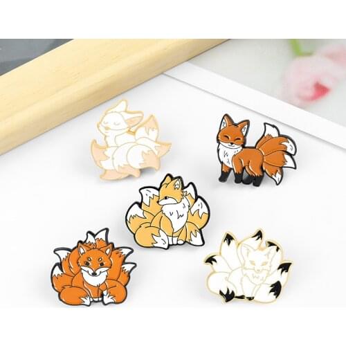 Naughty Fox Brooch Cute Nine-tailed Fox Brooch Funny Cartoon Nine Tailed Fox Brooch Cute Lapel Pins Fashion Backpack Badge