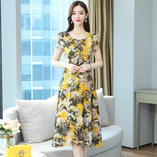 2021Hot Sale Womens Summer Bohemian Floral V-Neck Loose Empire Short Sleeve Fashion Casual Midi Sundress