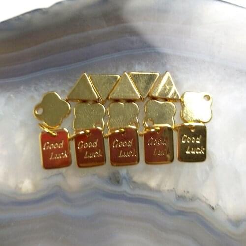 5pcs New Trendy Triangle Good Luck Letter Rectangle Pendant Flower Shape Gold Color Simple Minimalist Style Men Women Charms Y