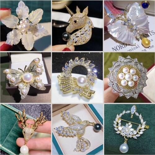 Luxury AAA Zircon Brooches for Women Rhinestone Deer Bird Butterfly Flower Brooch Pin Vintage Crystal Pins Animal Insect Jewelry