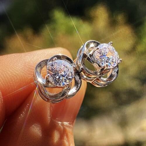 New Style Hot Sale Exquisite Fashion Inlaid Zircon Round Earrings Light Luxury Style All-match Commuter OL Jewelry