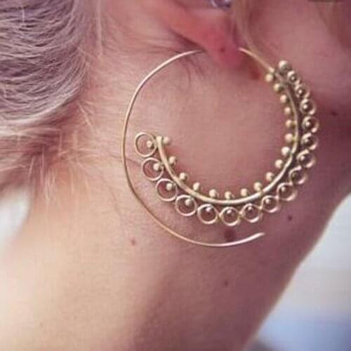 Vintage Punk Cutout Spiral Gold Color Charm Earrings for Women Alloy Whirlpool Gear Earrings Ear Cuff for Women Jewelry