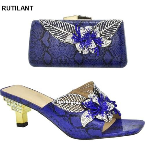 Latest Design 2021 Women Shoes Wedding Shoes for Women Bride Nigerian Women Party Shoes Decorated with Rhinestone Elegant Pumps