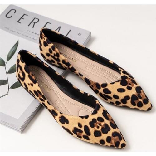 Fashion Pointed Toe Flats Women Slip On Loafers Comfortable Ballet Flats Womens Moccasins Leopard Printed Single Casaul Shoes
