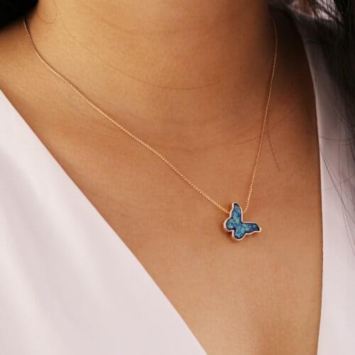 Simple Creative Colorful Sequins Cute Butterfly Pendant Necklace for Women Ladies Geometric Clavicle Necklace Jewelry YN1602