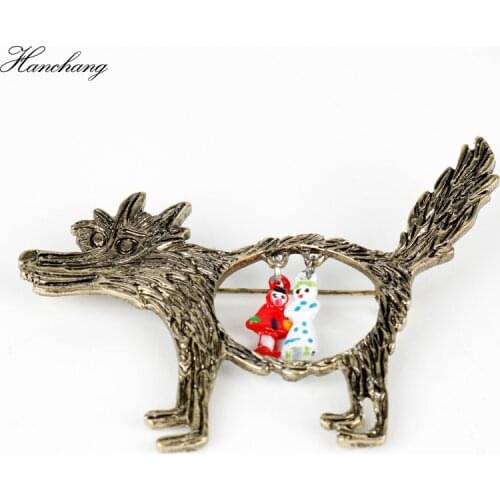 Fashion In Style Vintage Jewelry Brooch Wolf Little Red Riding Hood Unique Epaulette Brooch Pins Children Christmas Party Gift